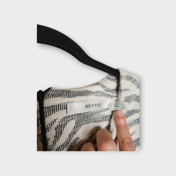 NEW Gestuz Womens Iria Tiger Stripe Long Sleeve Textured Blouse L Bold Print - Picture 5 of 8